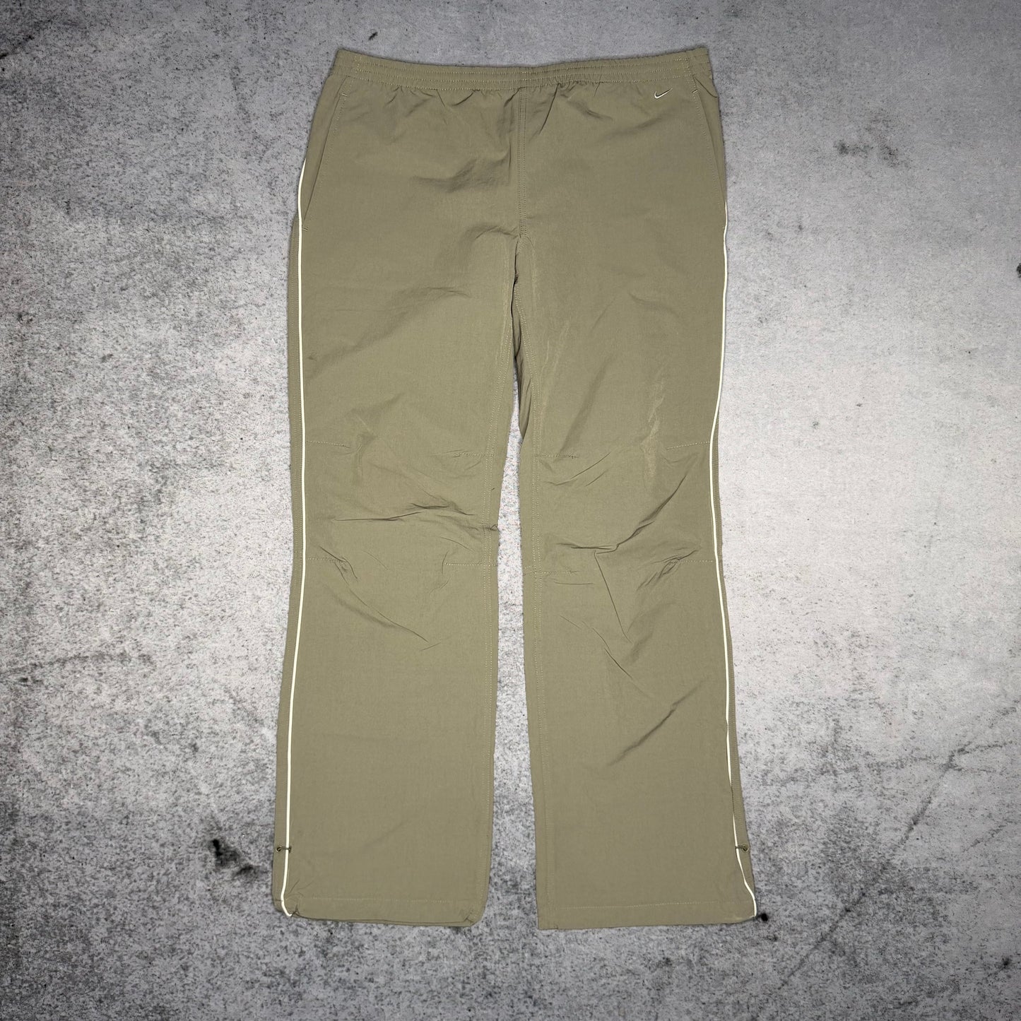 Nike 00s Presto Vintage Track Pants olive (fits M) Wmns XL