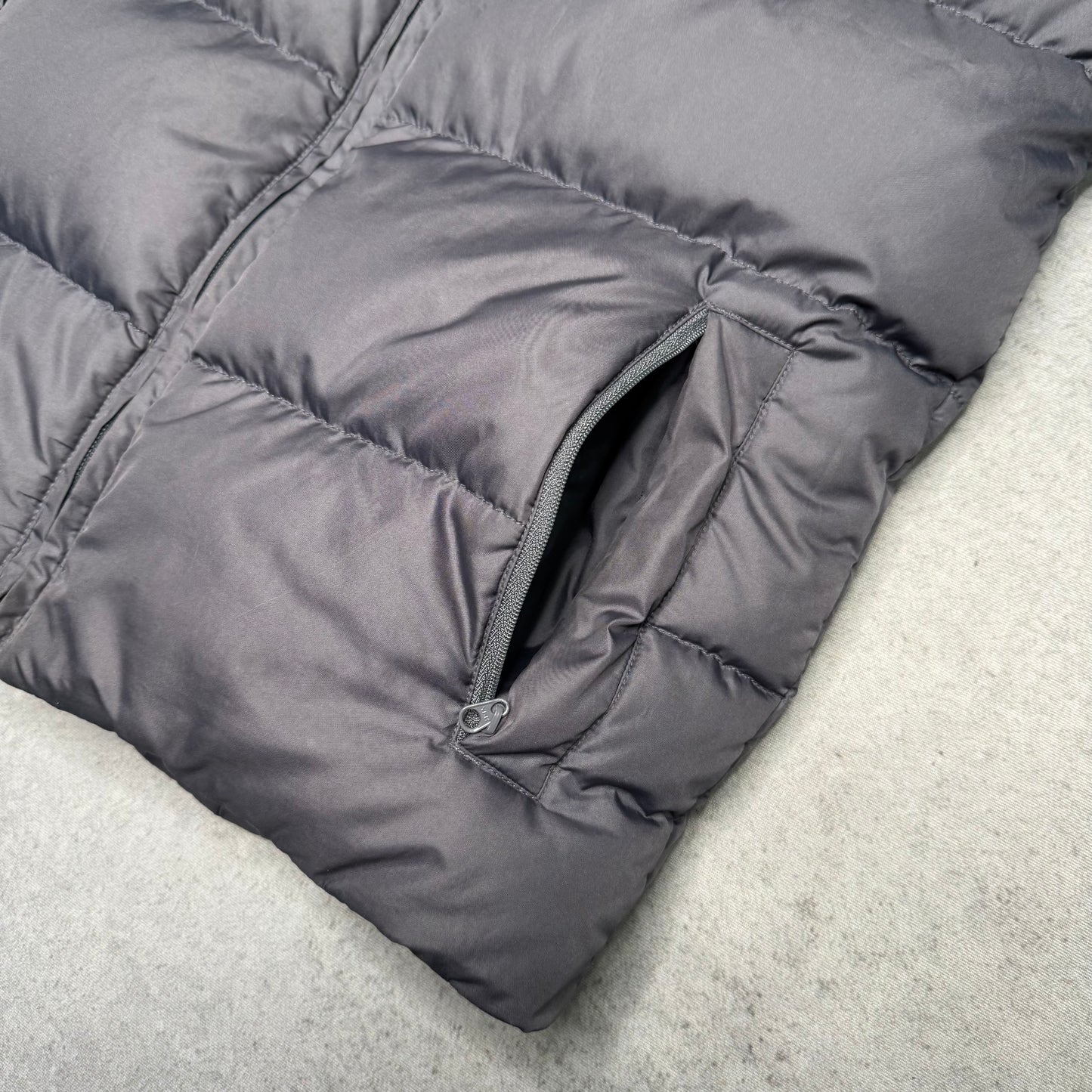 Nike 00s Puffer Gilet Weste grey black (S)