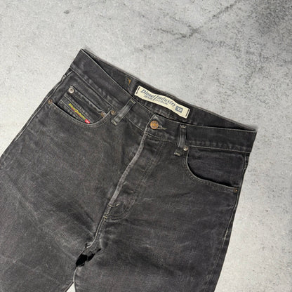 Diesel 2002 Straight Leg Jeans Made in Italy grey (29/32)