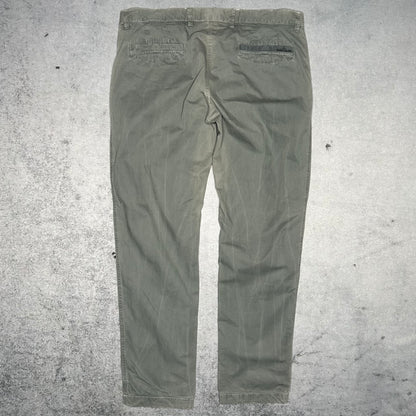Stone Island Classic Straight Leg Chino Pants (W38)