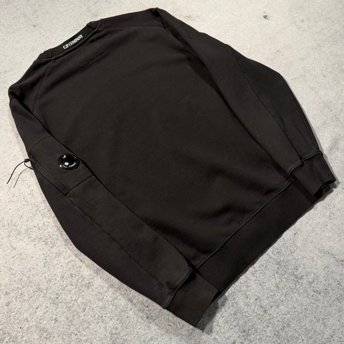 C.P. Company Diagonal Raised Fleece Crewneck Sweater black (M)