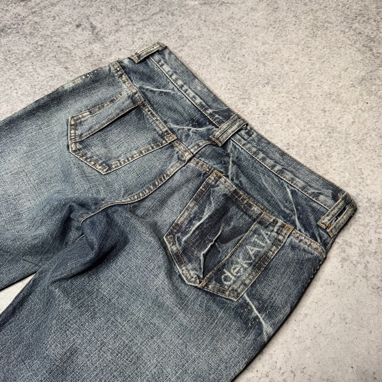 Dakata Y2K Low Rise Bootcut Denim w/ Rinestones (29/32)