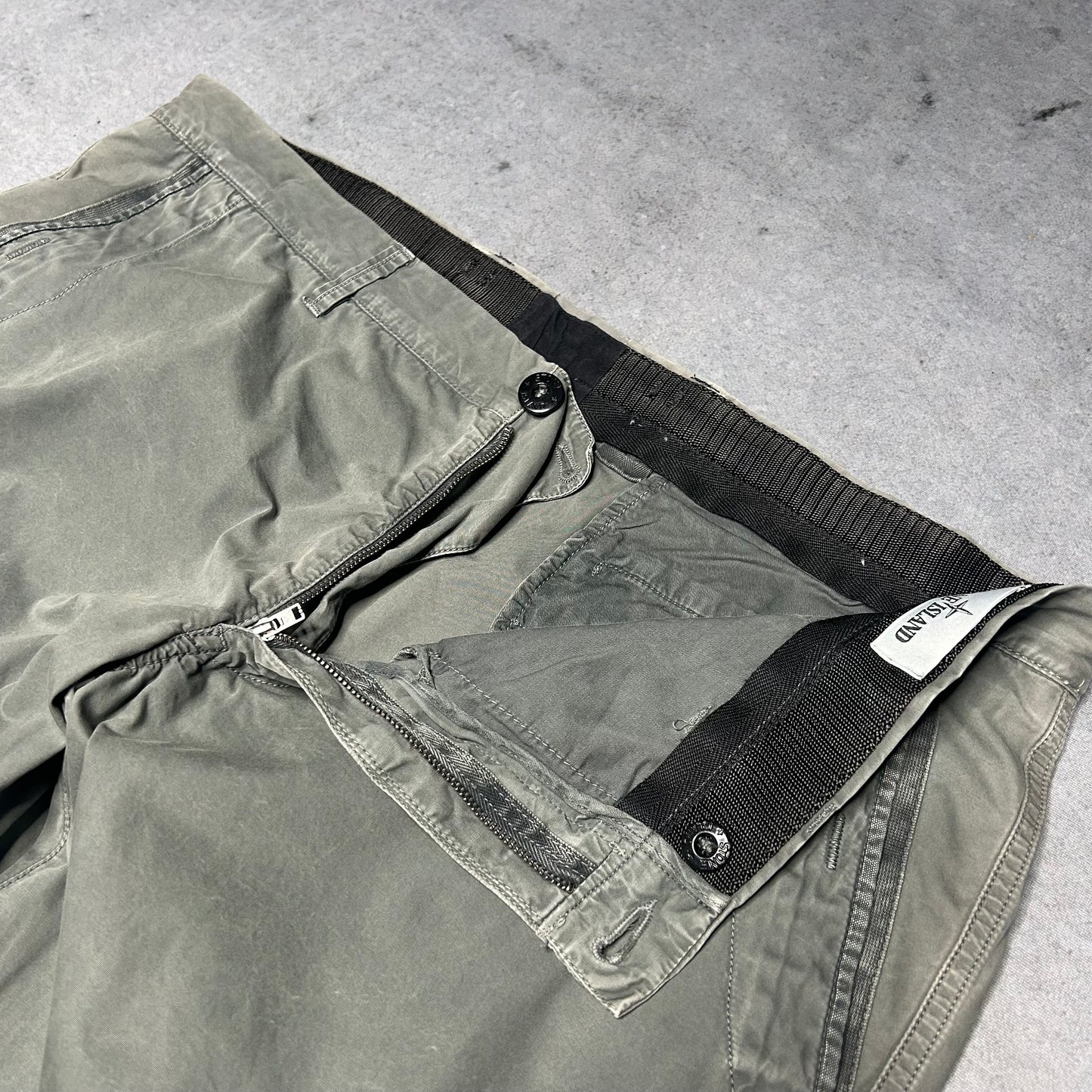 Stone Island Classic Straight Leg Chino Pants (W38)