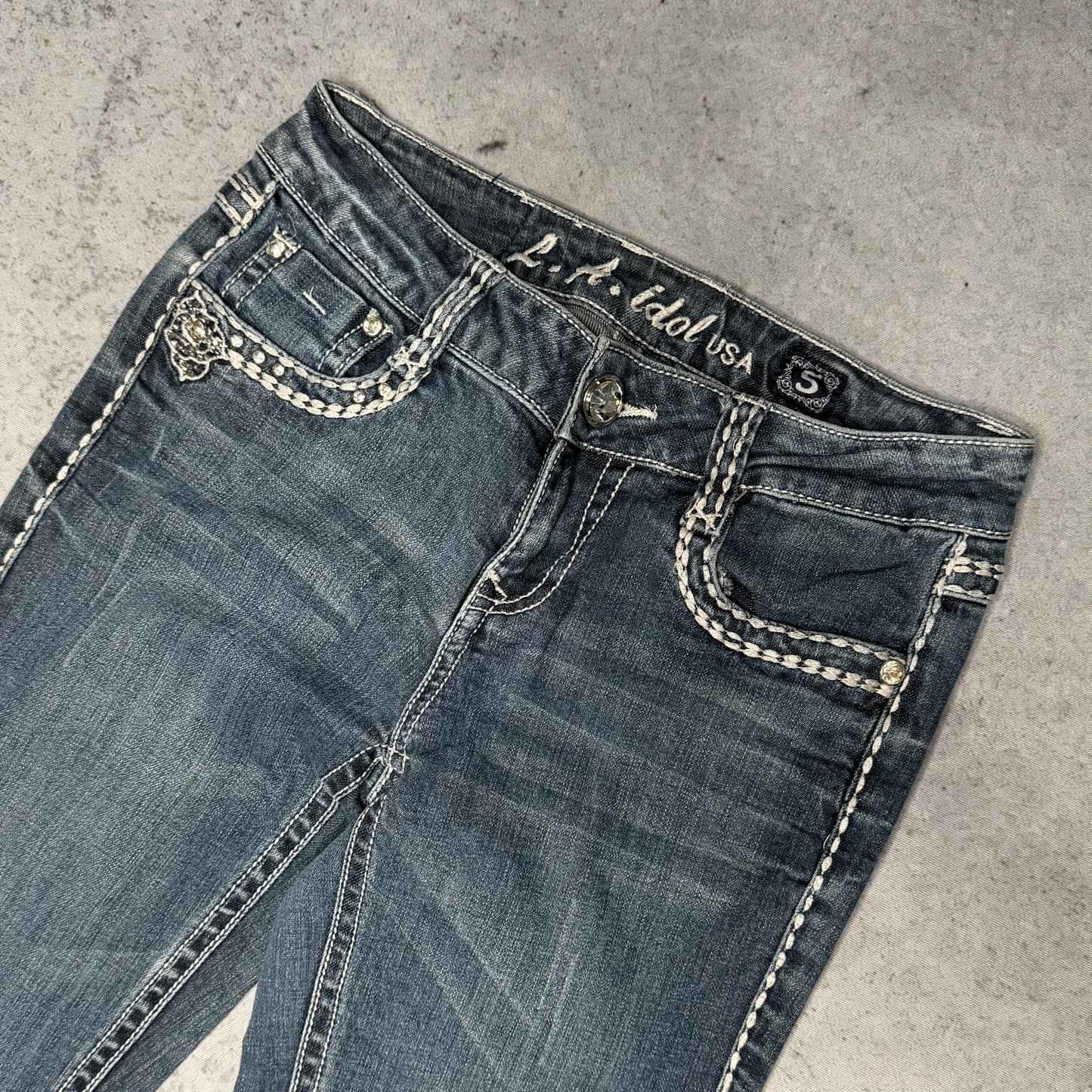 LA Idol Y2K Low Waist Bootcut Jeans Rare Gemstone Details (29/34)