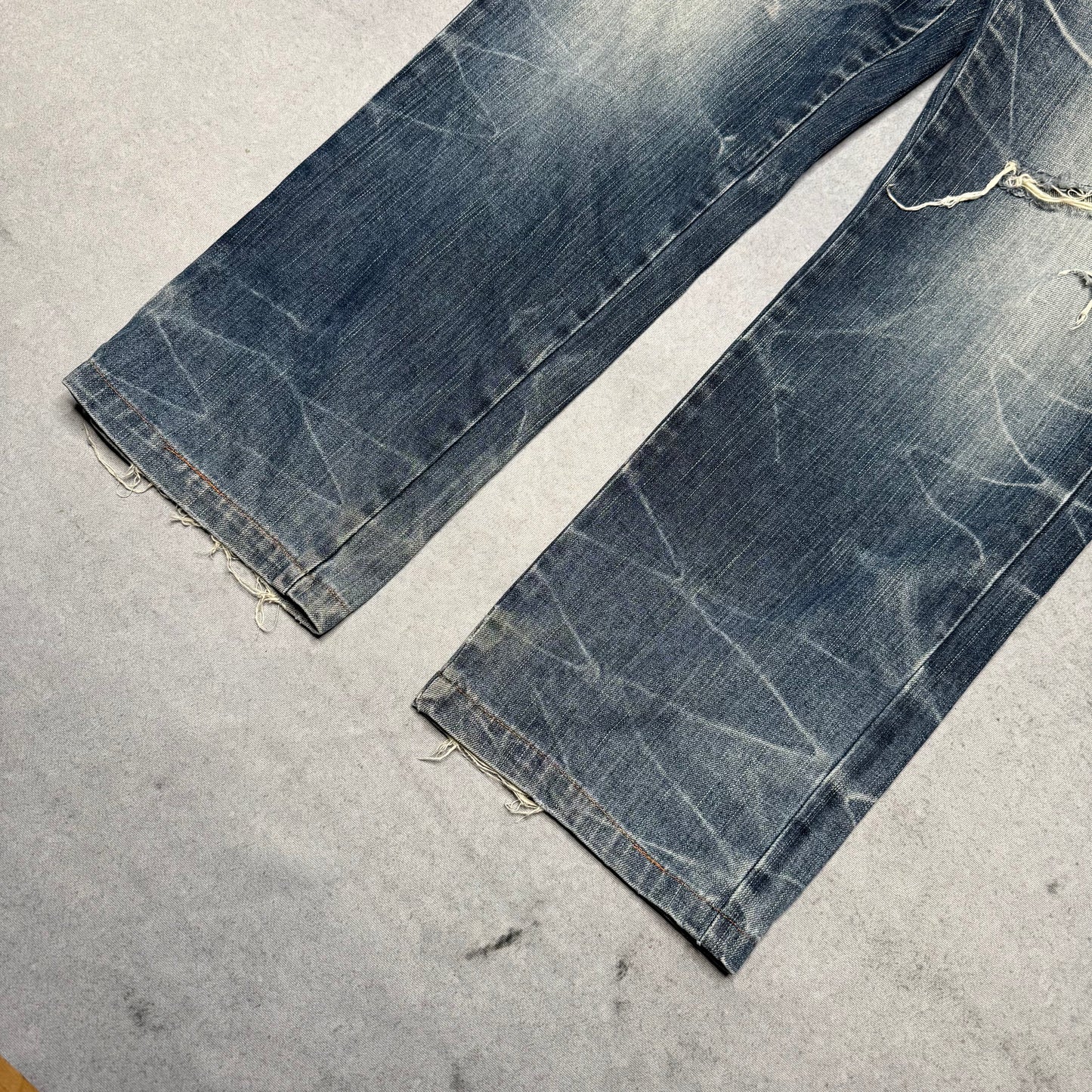 Big Train Osaka Vintage Japanese Clouds Embroidery Jeans (L)