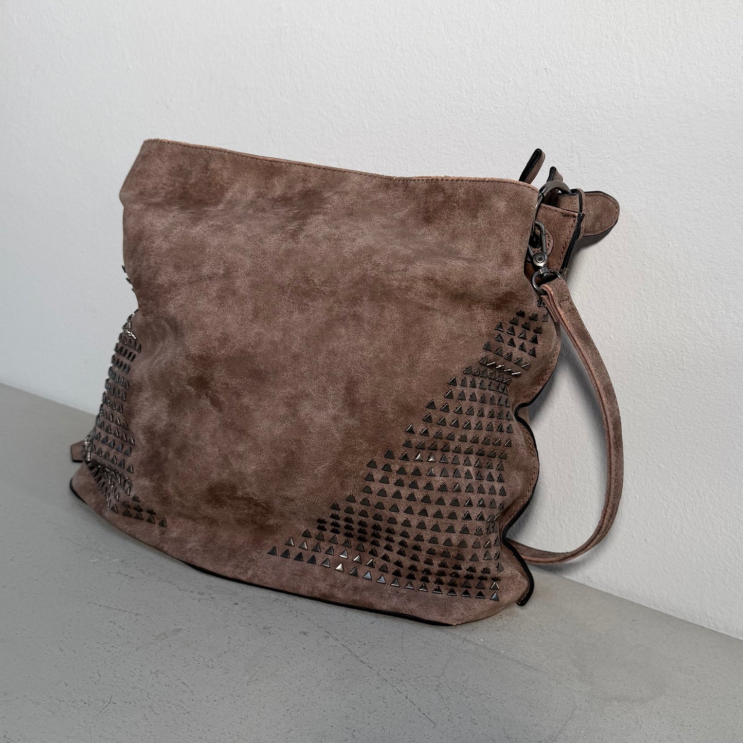 Dudlin Faux Leather Bag (brown studded)