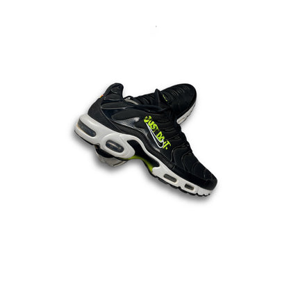 Nike Air Max Plus Tn "Black Volt" black neon