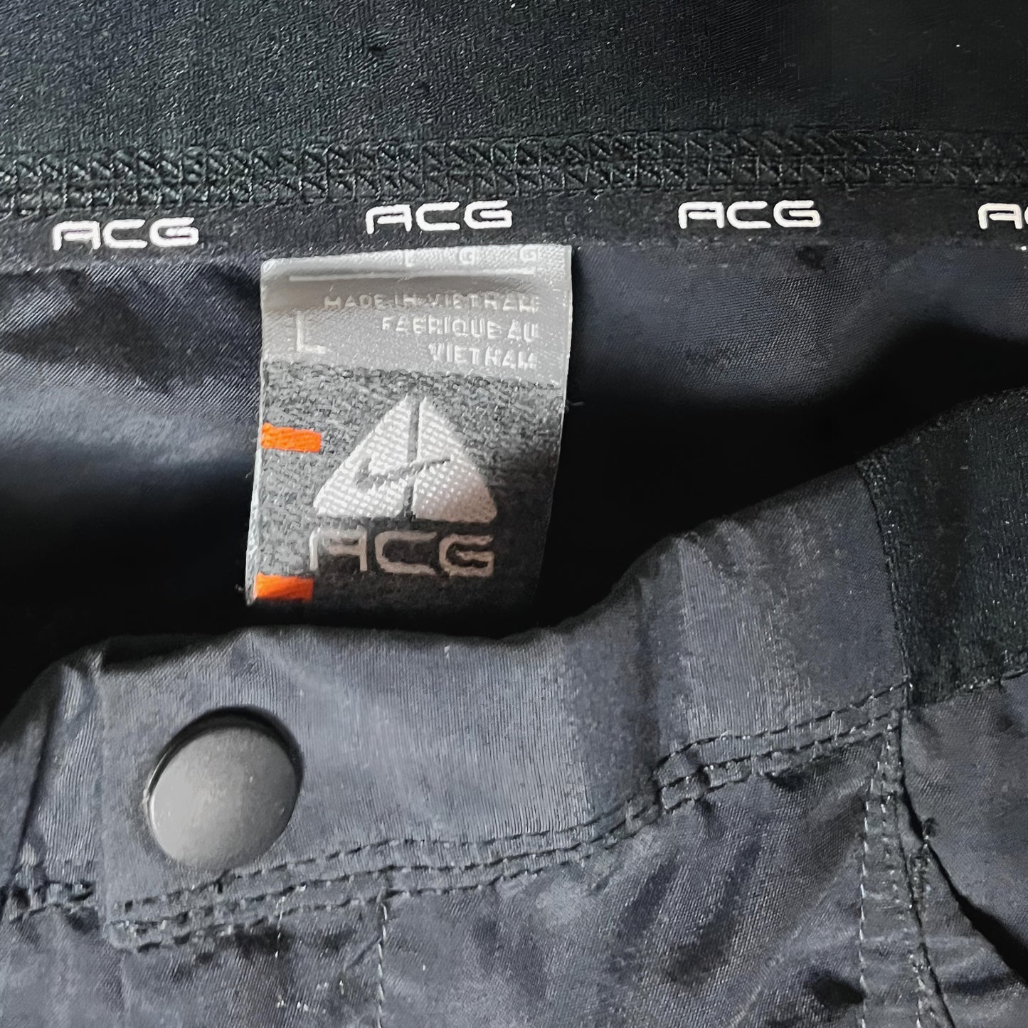 00s Nike ACG Cargo Pants black