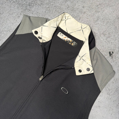 Oakley 00s Lightwight Shell Gilet (fits L)