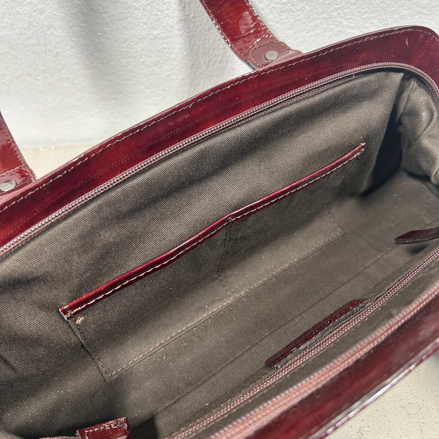 Roberta Gandolfi Y2K Glossy Hand Bag bordeaux red Silver Chain & Studs