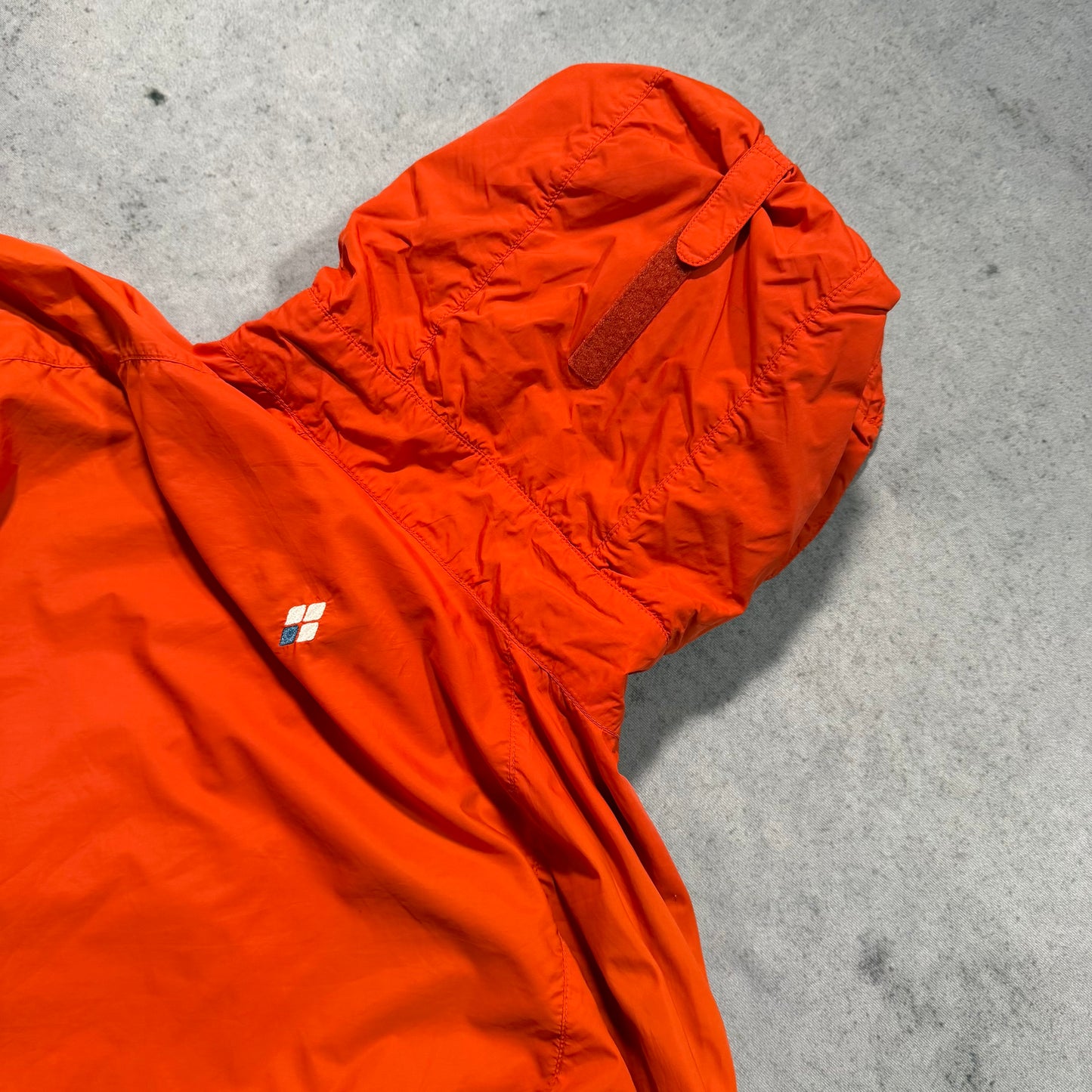 Montbell Japan Lightweight Hooded Shell Jacket orange (L)