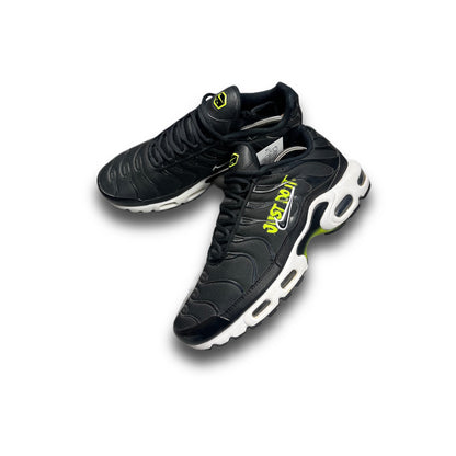 Nike Air Max Plus Tn "Black Volt" black neon