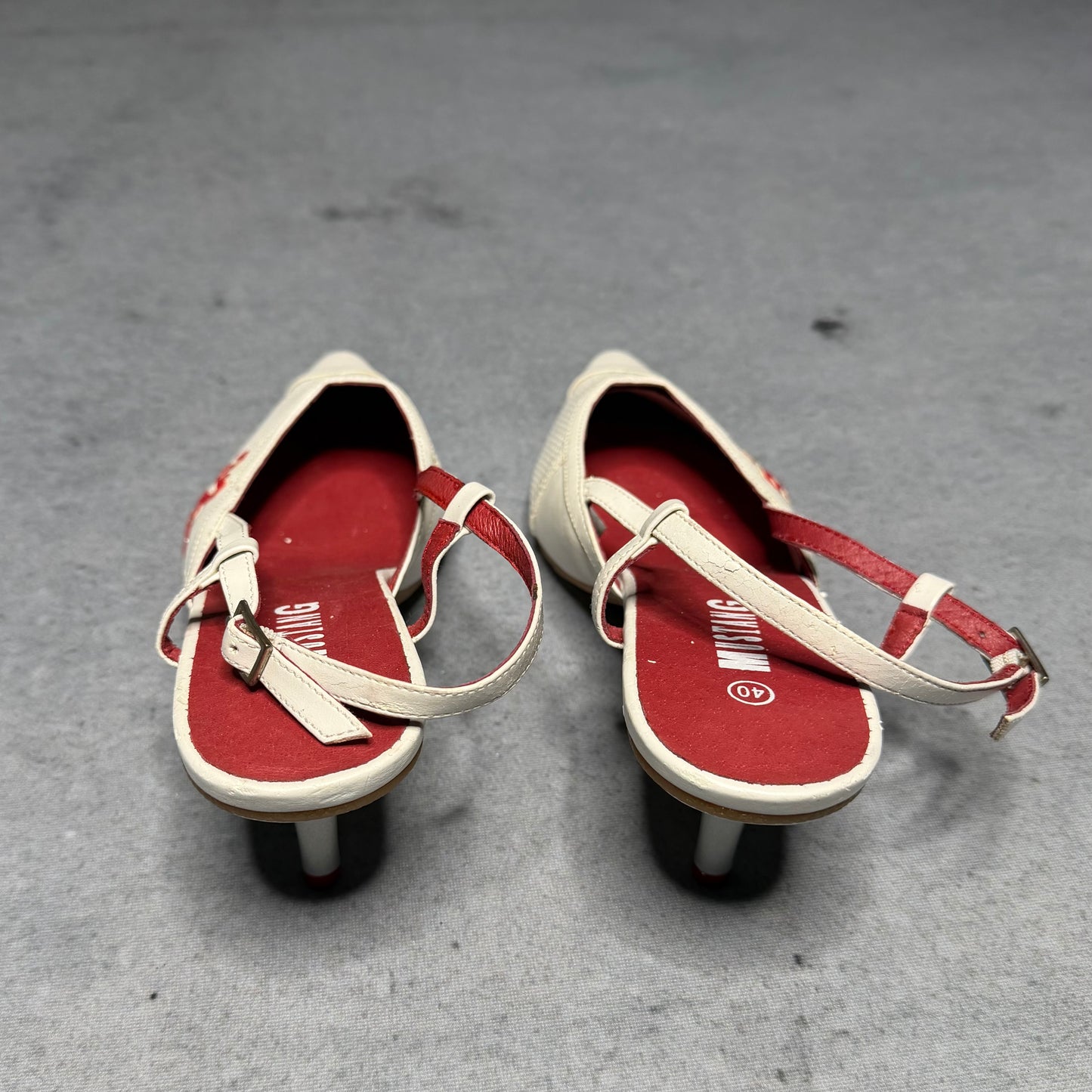 Mustang Vintage Y2K "Racing Style" Pointed Slingback Heels (40)