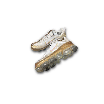 Nike Vapor Max 360 Sneaker gold white