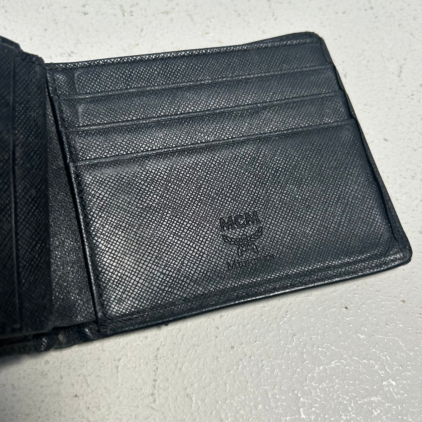 MCM Vintage Bi-Fold Leather Wallet black
