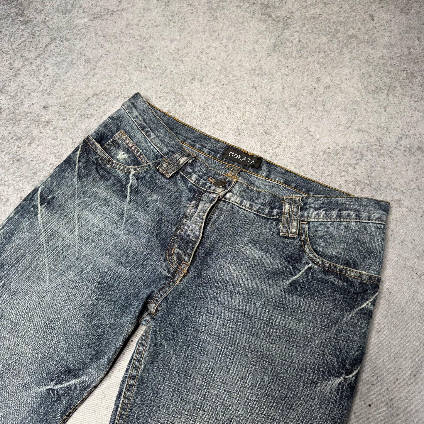 Dakata Y2K Low Rise Bootcut Denim w/ Rinestones (29/32)