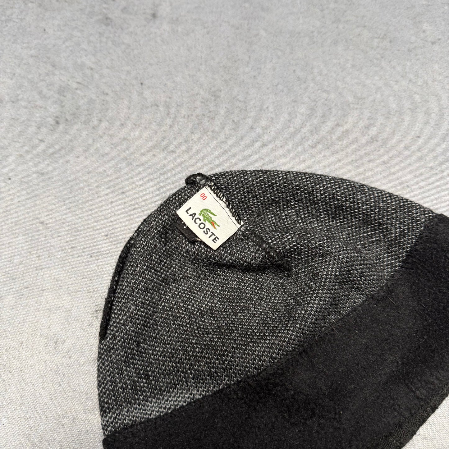 Lacoste Vintage 00s Big Croc Beanie Hat Black (One Size)