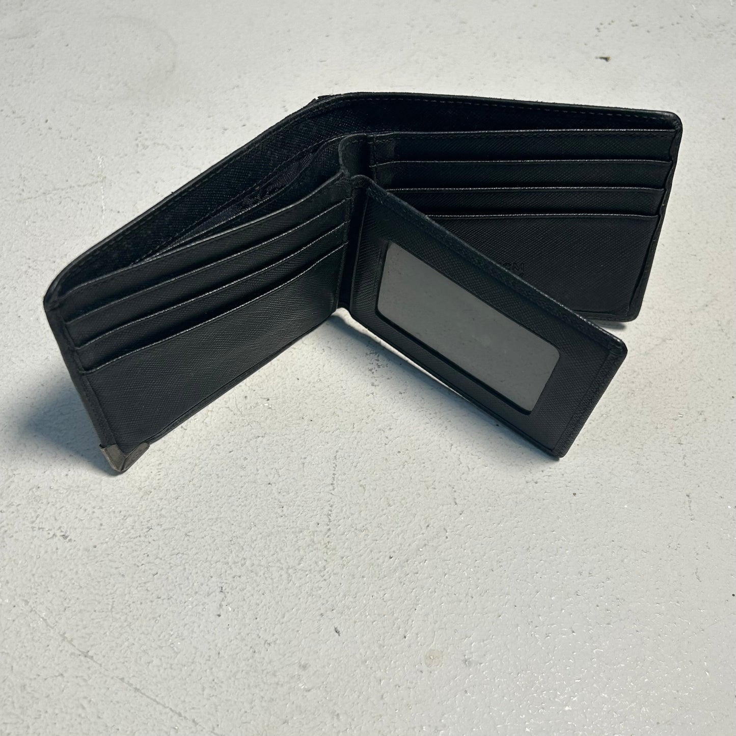 MCM Vintage Bi-Fold Leather Wallet black