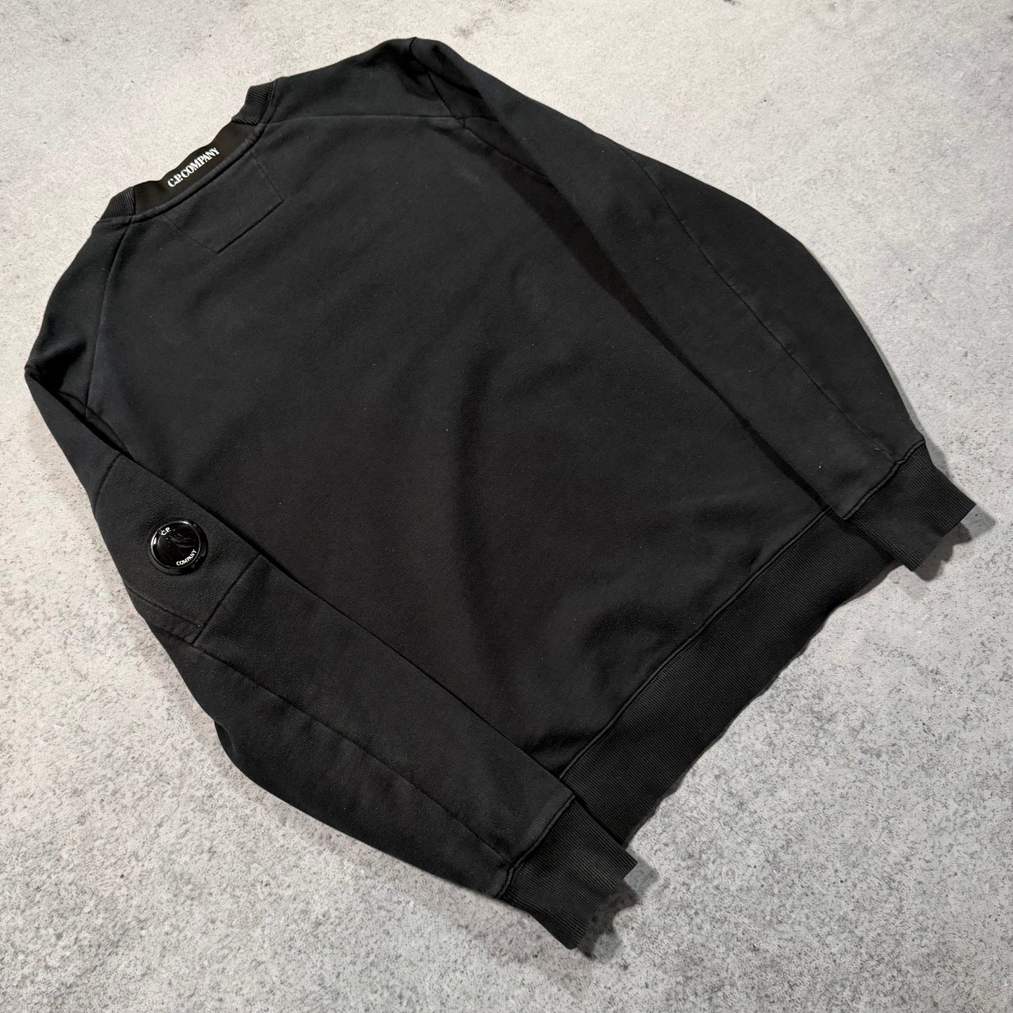 C.P. Company Diagonal Raised Fleece Crewneck Sweater black (M)