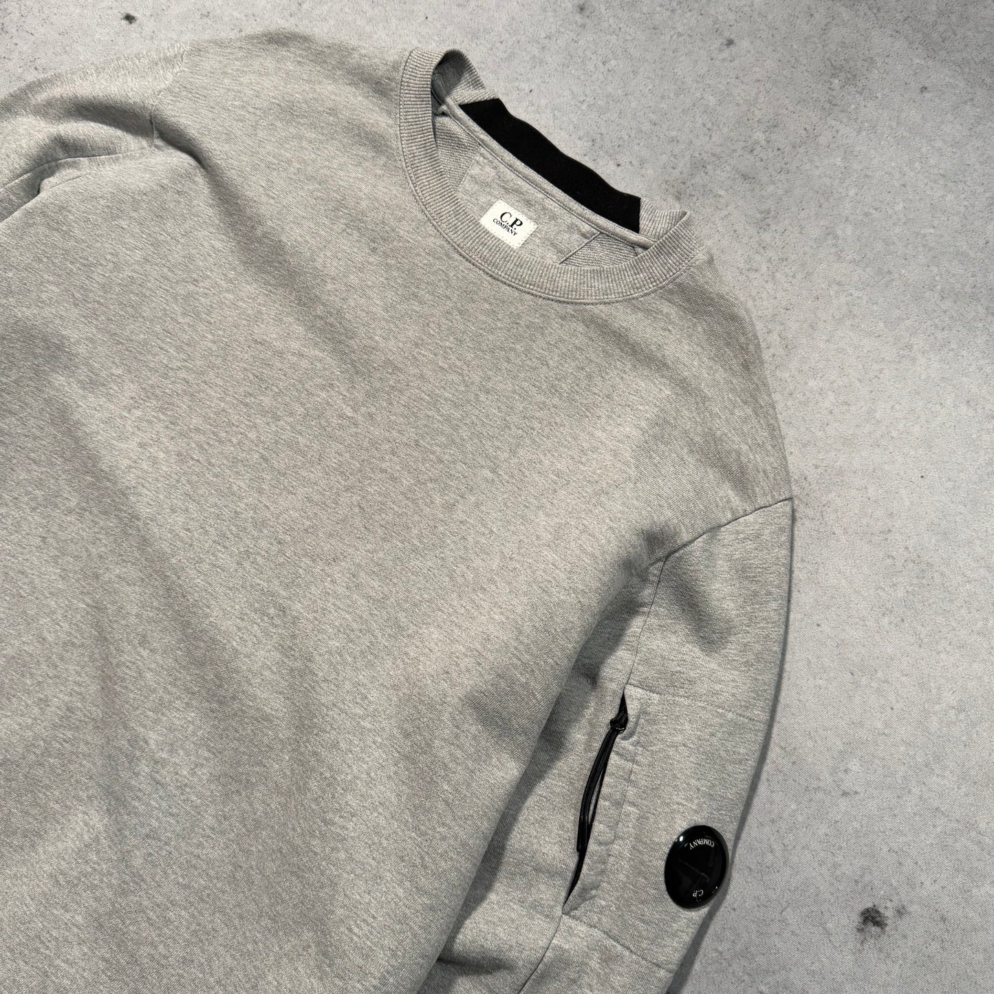 C.P. Company Diagonal Raised Fleece Crewneck Sweater grey (XXL)