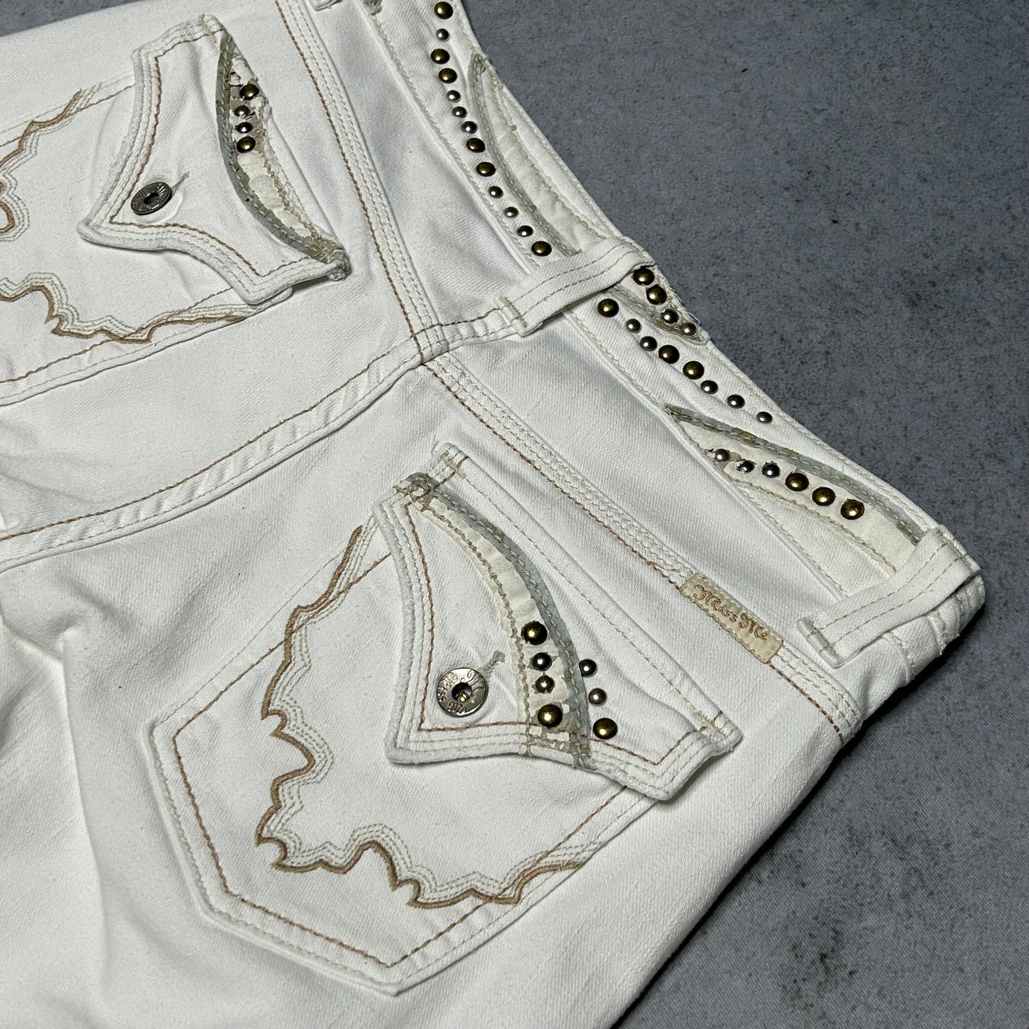 Miss Me 2000s Straight Leg Jeans white (28 fits S)