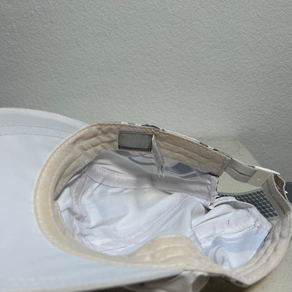 Nike 00s Tn Cap white w/ Graphic Print