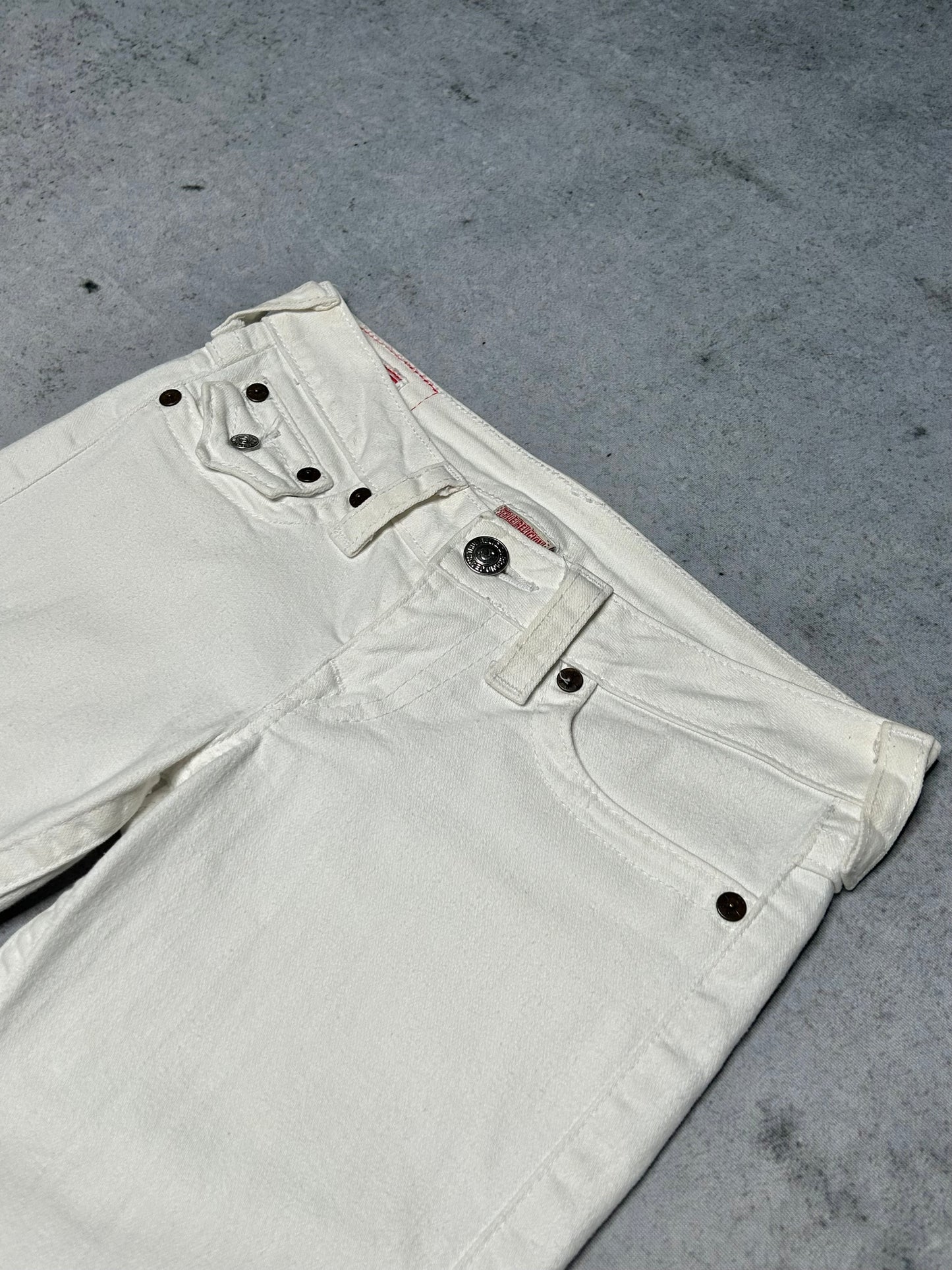 True Religion Vintage 2000s Joey Bootcut Flared Low Waist Jeans all white (27)