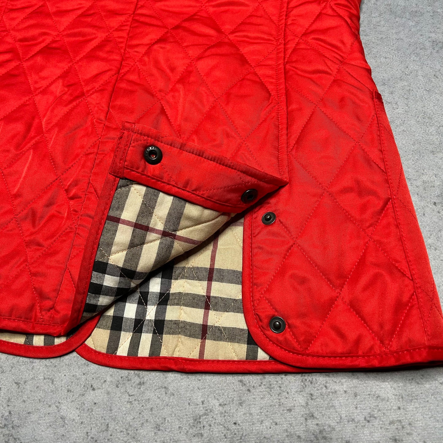 Burberry Vintage Womens Quilted Gilet Vest red (S)