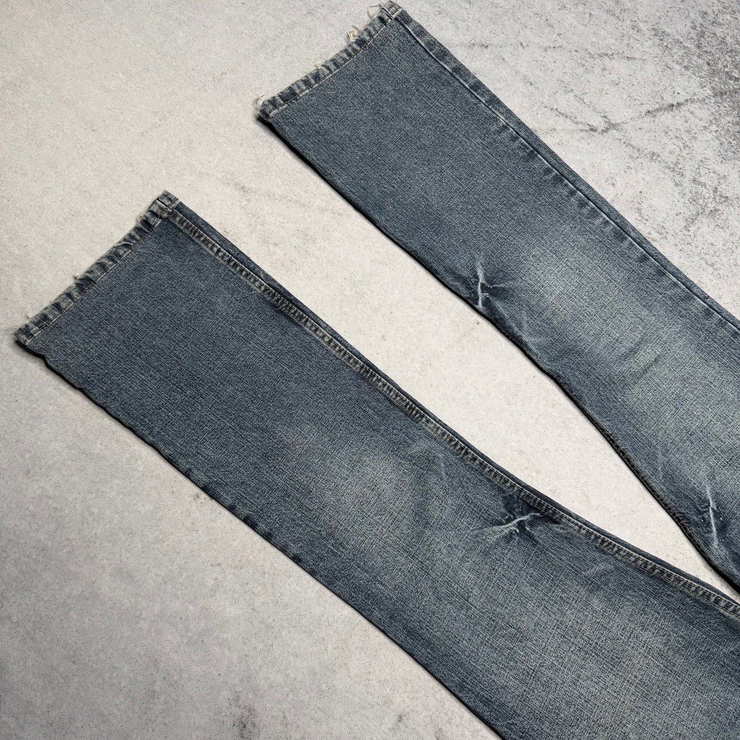 Dakata Y2K Low Rise Bootcut Denim w/ Rinestones (29/32)