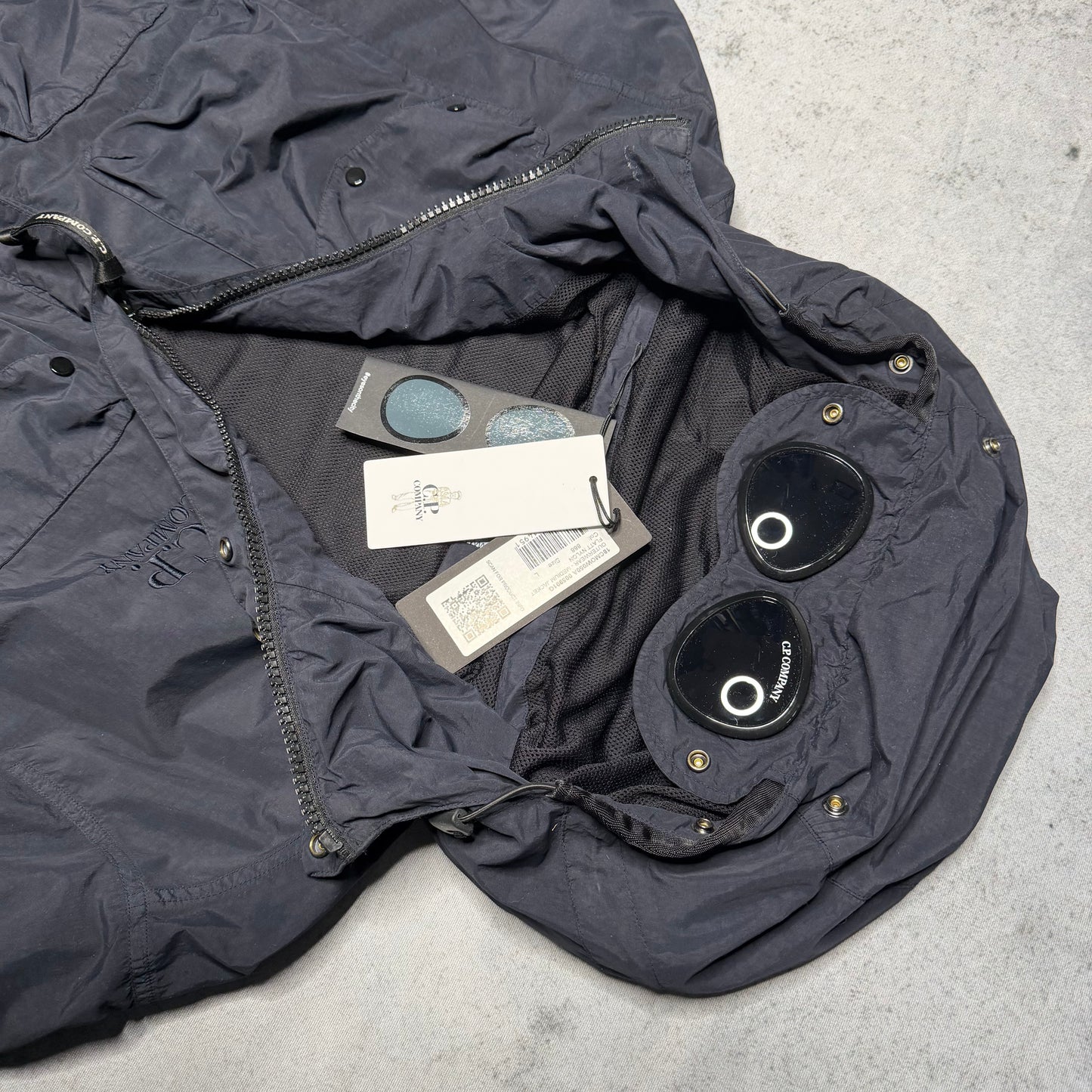 C.P. Company Flatt Nylon Hooded Goggle Jacket navy (XL)