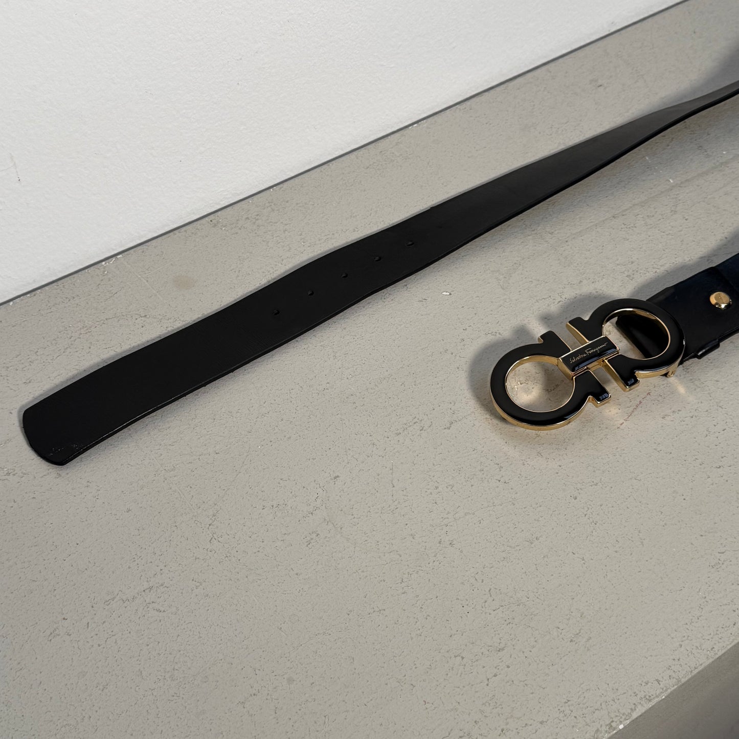 Salvatore Ferragamo Gancini Big Buckle Belt black gold (90)