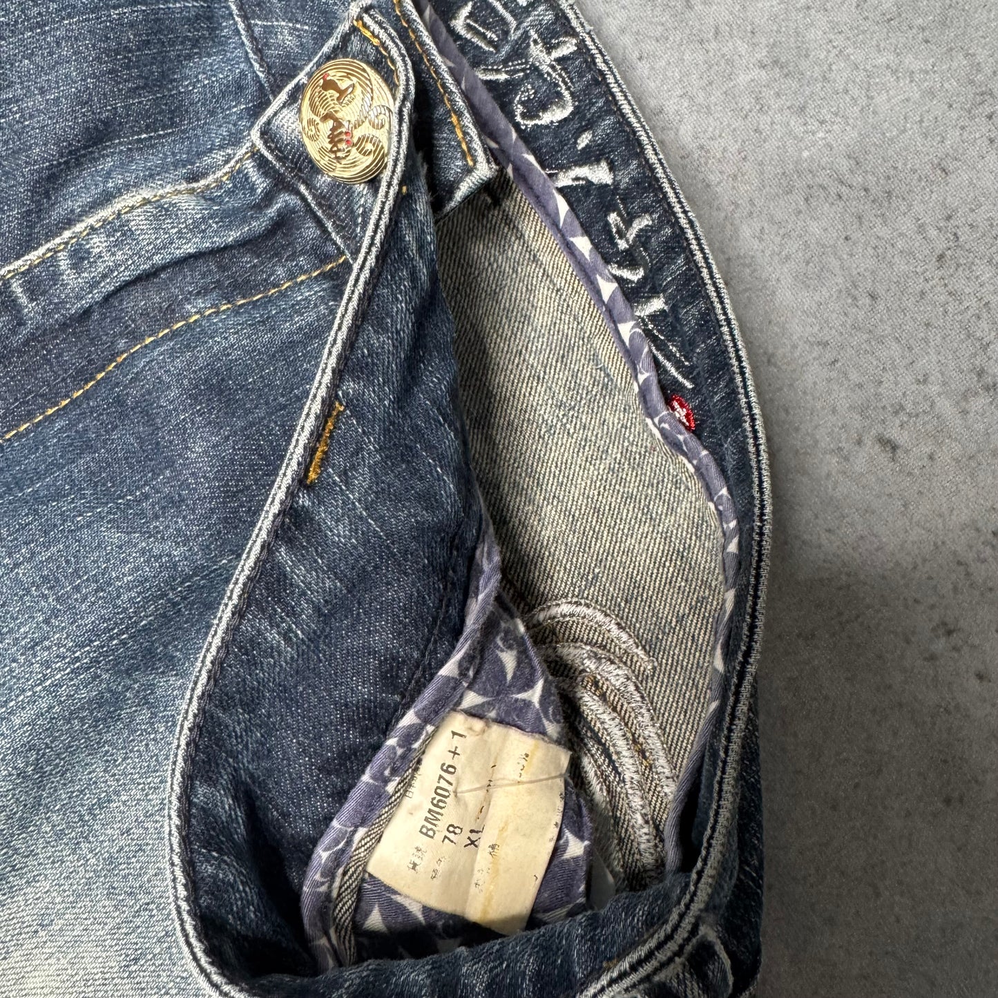 Big Train Osaka Vintage Japanese Clouds Embroidery Jeans (L)