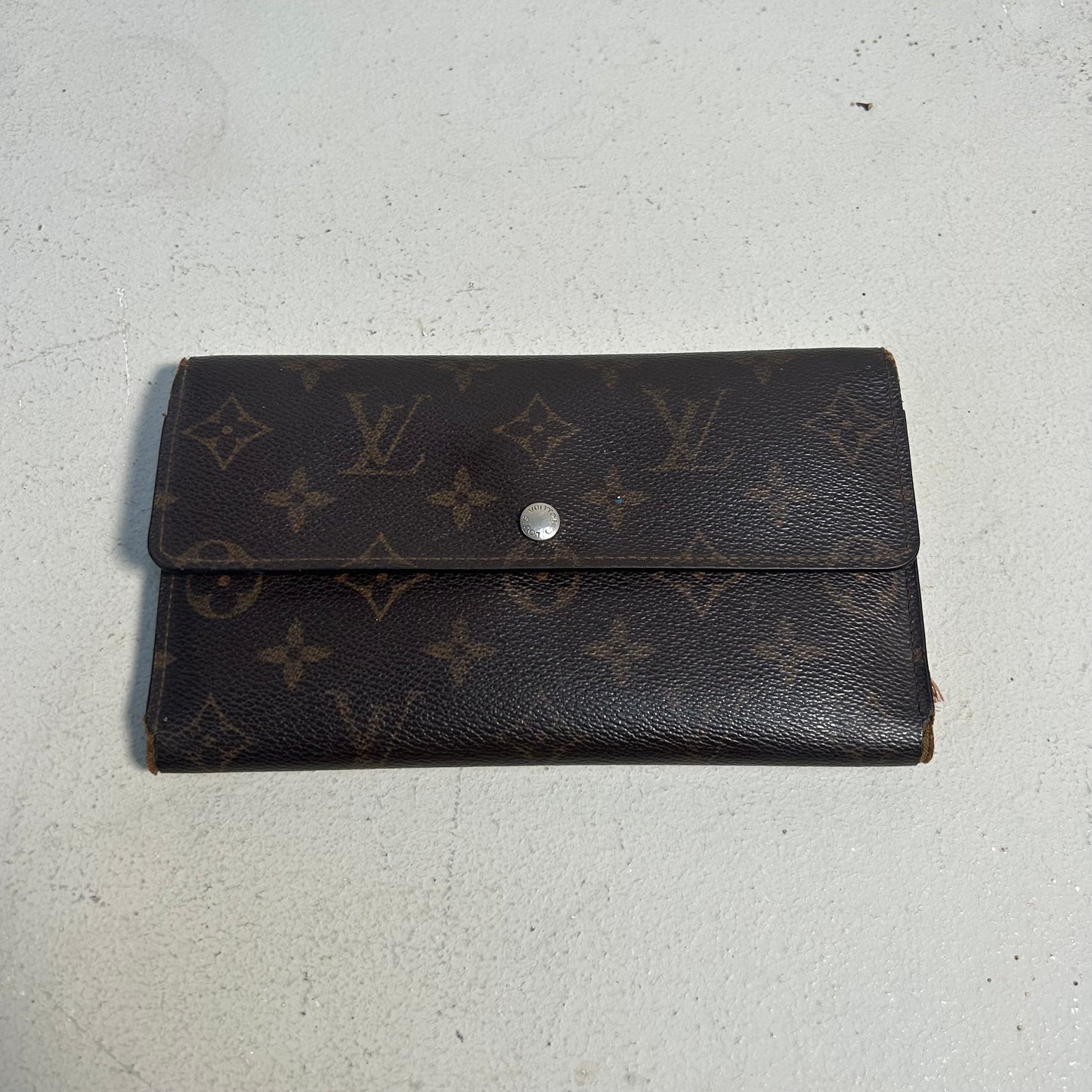 Louis Vuitton Vintage Monogram Canvas Wallet Sarah