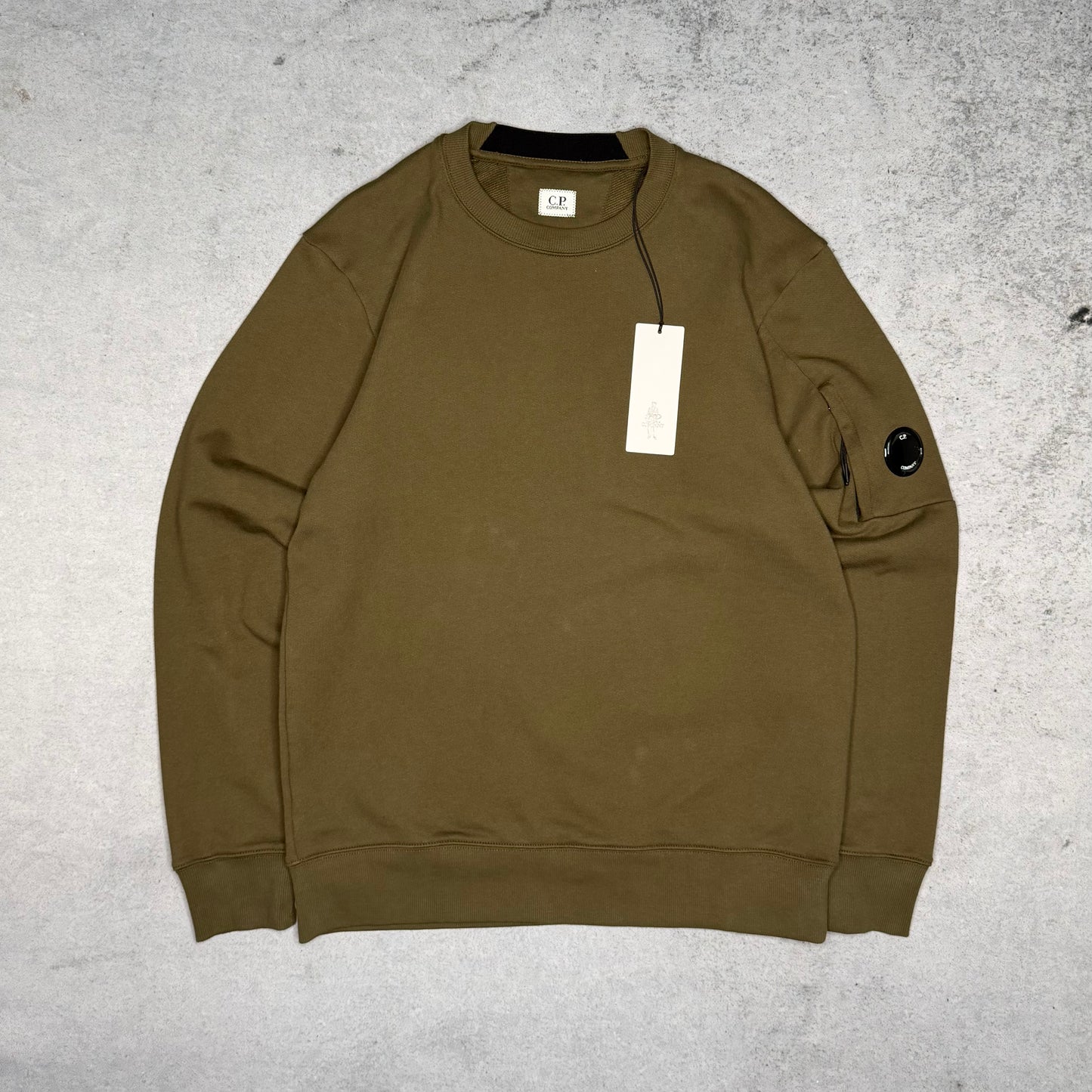 C.P. Company NEW Diagonal Raised Fleece Crewneck Lens Sweatshirt olive (L)