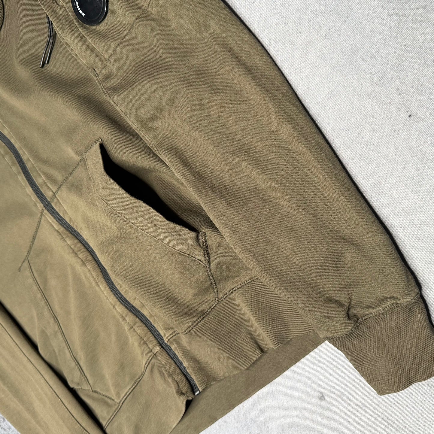 C.P. Company Lens Zip Hoodie olive green (S)
