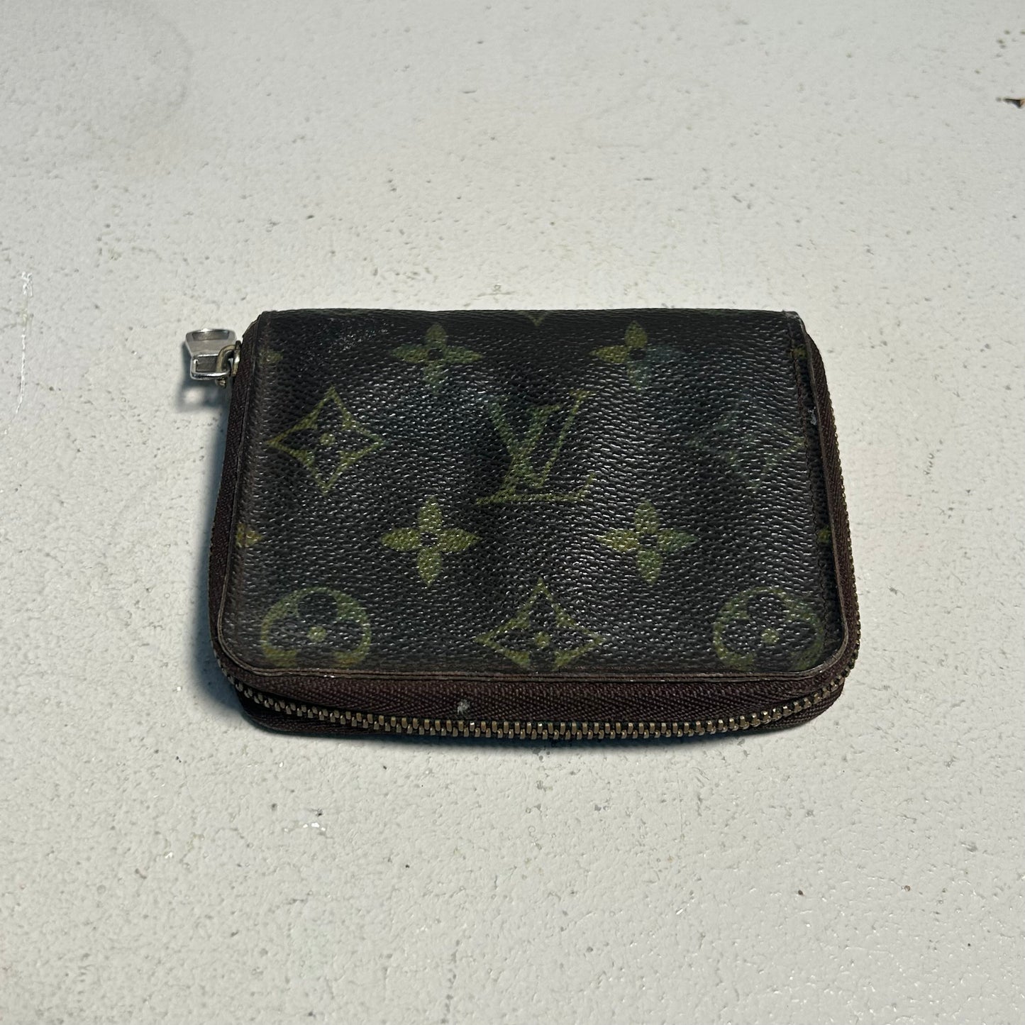 Louis Vuitton Vintage Monogram Canvas Wallet Zippy