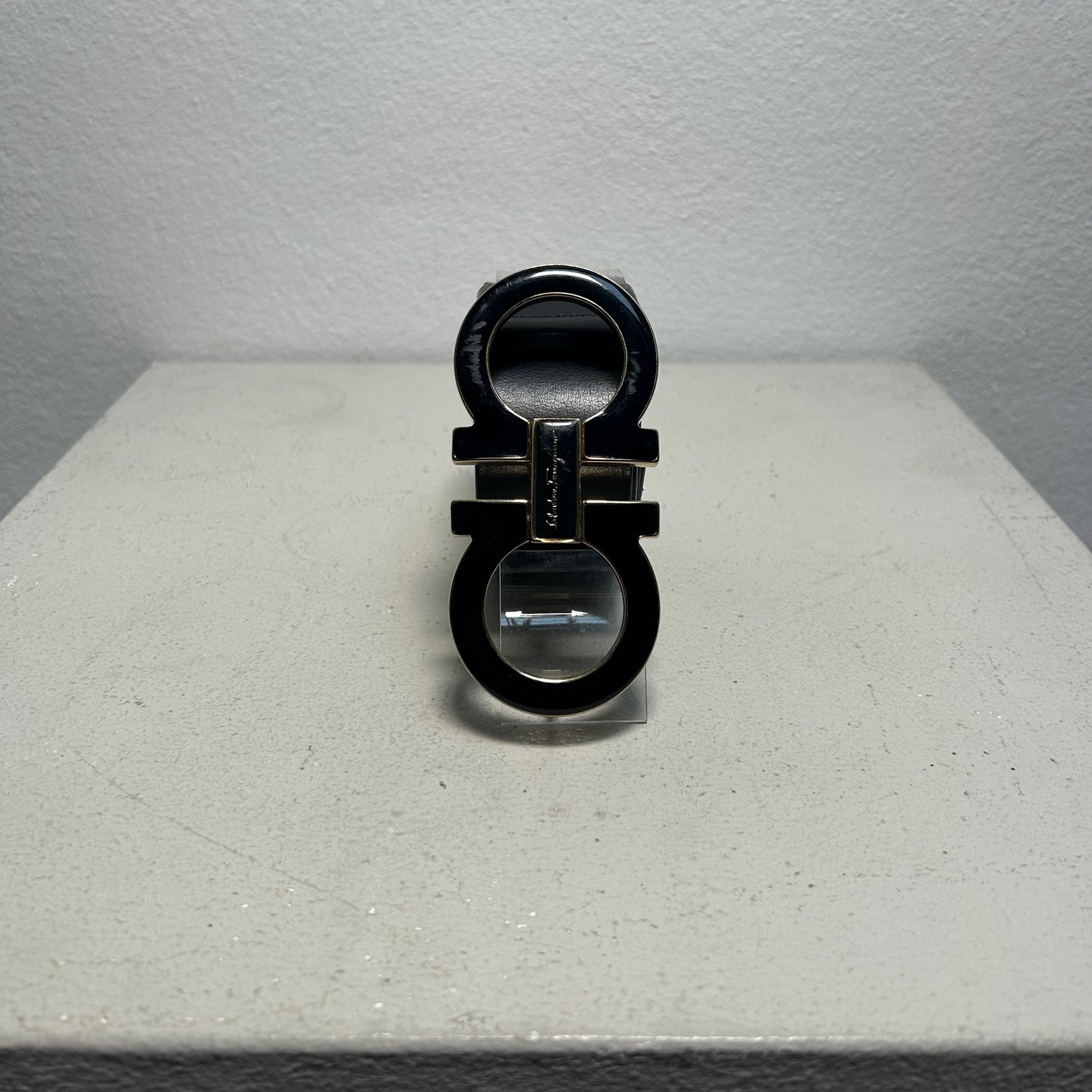 Salvatore Ferragamo Gancini Big Buckle Belt black gold (90)